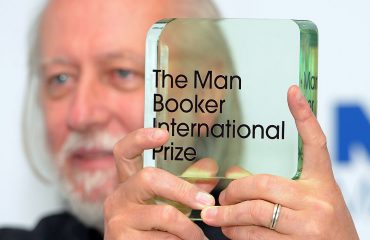 Букеровскую премию 2020 года присудили шотландцу за дебютный роман