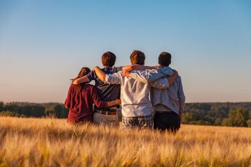 Дослідження: підлітки можуть переймати негативний настрій своїх друзів