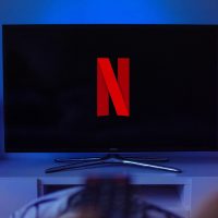 Netflix намалює аніме-серіал про розкрадачку гробниць Лару Крофт