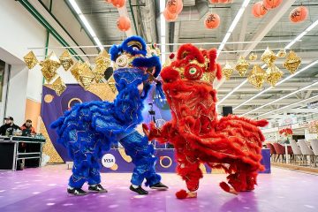 Шоу левів та гра на тибетських чашах: на Даринку відсвяткують китайський Новий рік