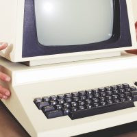 На eBay продають робочий зразок комп’ютера Apple 1 1978 року випуску