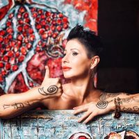 “Любов, секс і тварині символи”: у Києві пройде виставка художниці Ірини Третьяк