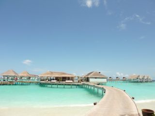 Мальдіви введуть податок на виліт для мандрівників