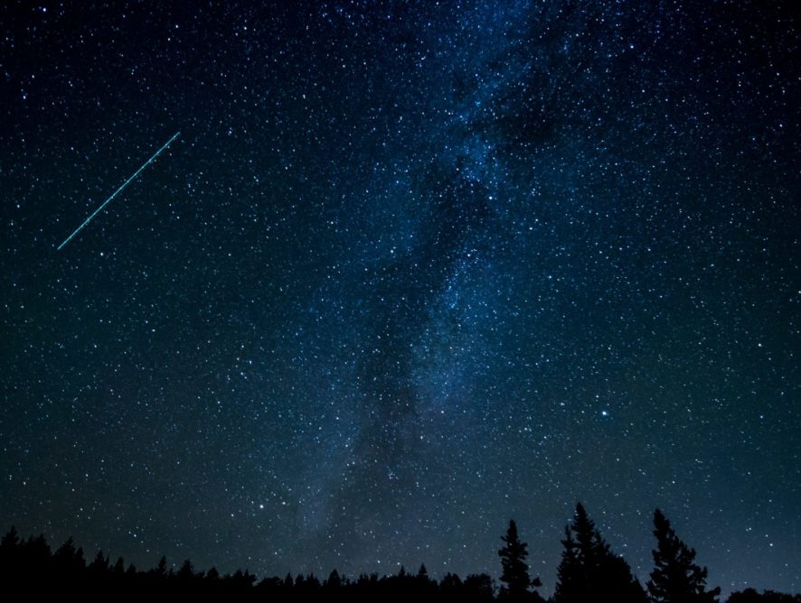 У небі над Норвегією пролетів надзвичайно великий метеорит: відео падіння
