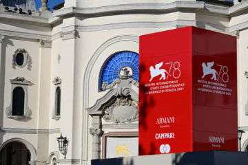 Повернення на червону доріжку: у Італії стартував 78-й Венеційський кінофестиваль