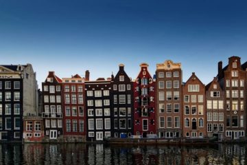 В Амстердамі під час будівництва всіх будинків будуть використовувати дерево