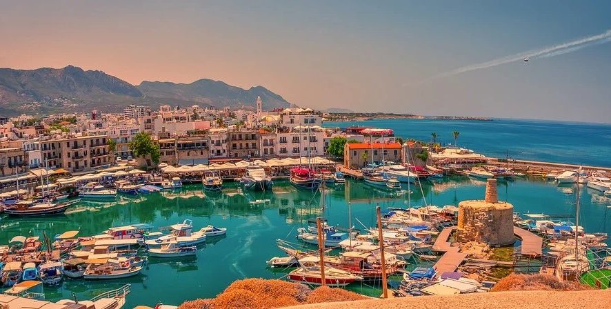 Кіпр запроваджує для мандрівників обов’язкові ПЛР-тести