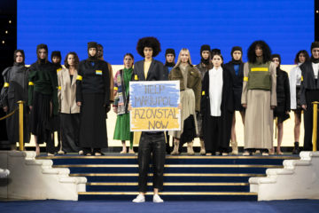 Бронежилети та жовто-блакитні нашивки: Litkovskaya показала силу української нації на шоу в Лондоні