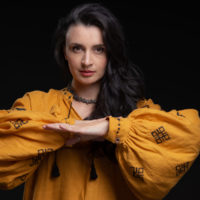Співачка NAVKA присвятила альбом ЗСУ та своєму коханому