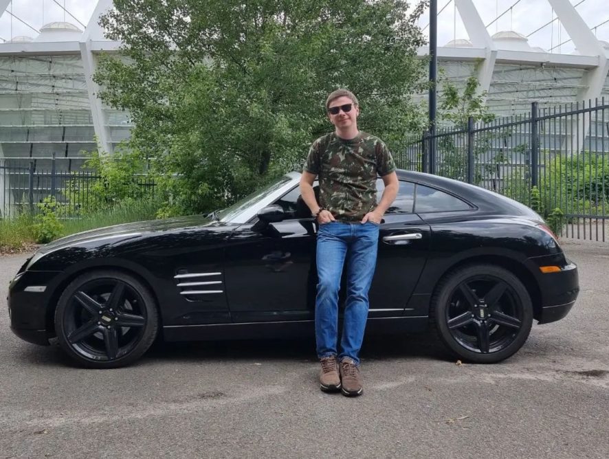 Дмитро Комаров продав своє авто за мільйон гривень, аби підтримати армію