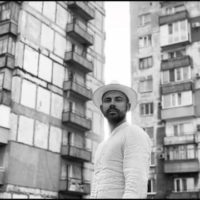 “Нас “освободілі” від квартири”: Андрій Бєдняков розповів про свій будинок в Маріуполі