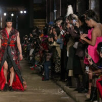 Franken-fashion, еклектика та міфічні історії: чим дивував публіку London Fashion Week