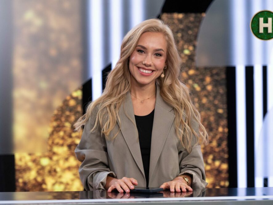 Блогерка Даша Квіткова виходить заміж за футболіста Володимира Бражка