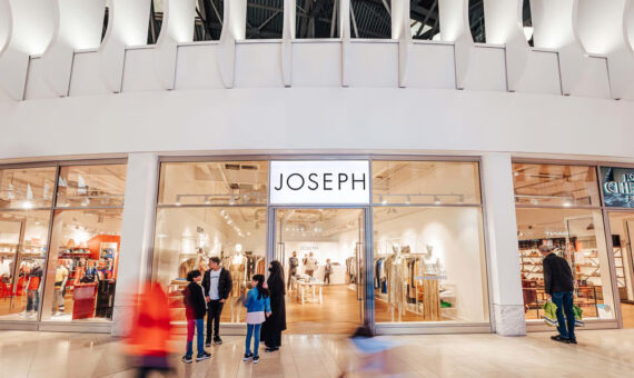 Повернення легенди: Бренд Joseph повертається на Лондонський тиждень моди